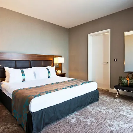Hotel By Ihg 4*