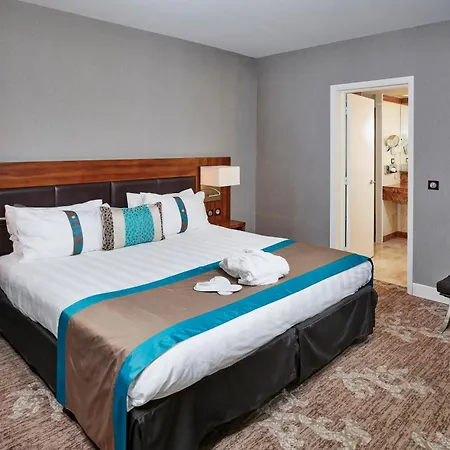 Hotel By Ihg