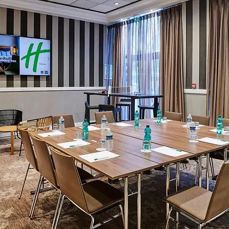 By Ihg Hotel