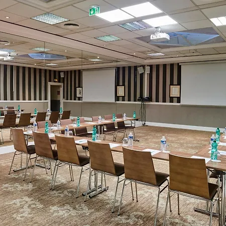Hotel By Ihg 4*