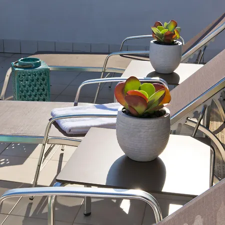 By Ihg 4* Nice