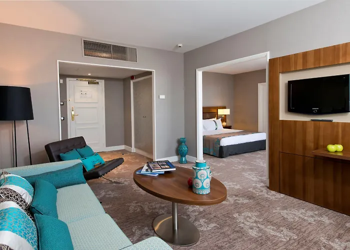 Otel By Ihg Nice