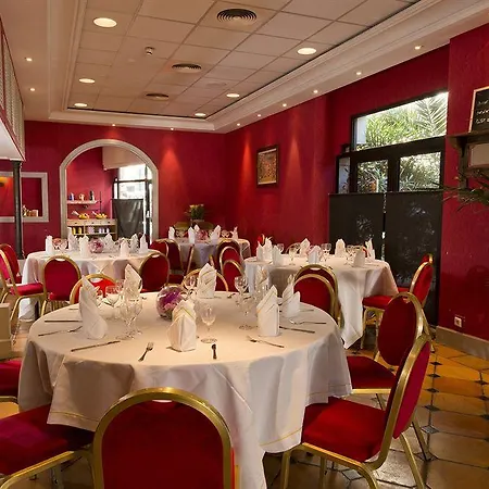 By Ihg 4*