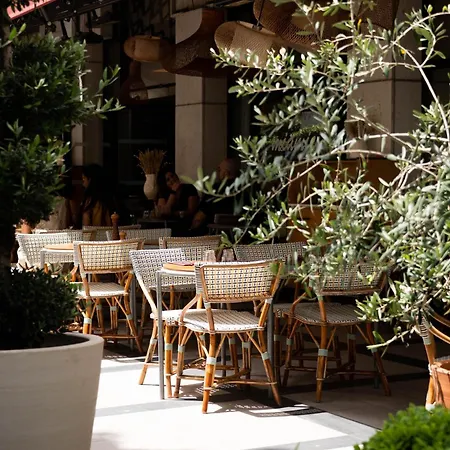 By Ihg 4* Nicea