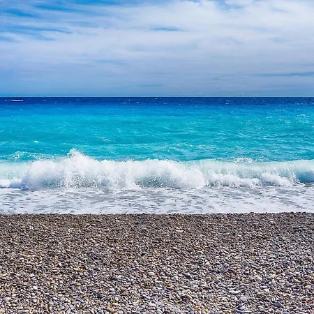 By Ihg Hotel 4*