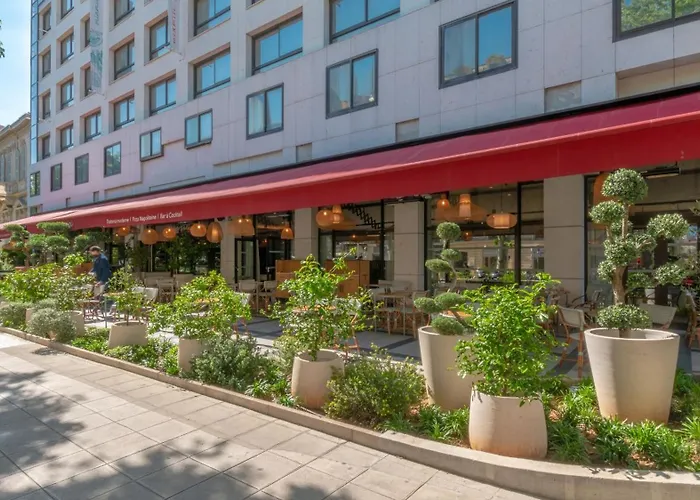 هوليداي إن 4*